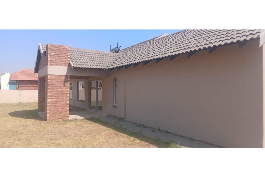 3 Bedroom Property for Sale in Waterkloof Hill Estate North West